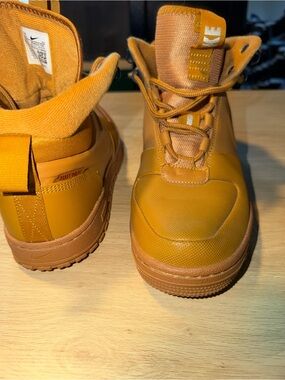 Nike Path Winter High-Top Sneaker Boot